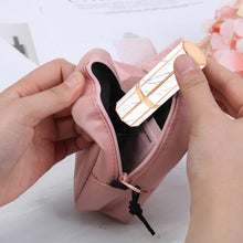Load image into Gallery viewer, Travel Wash Bag Women

